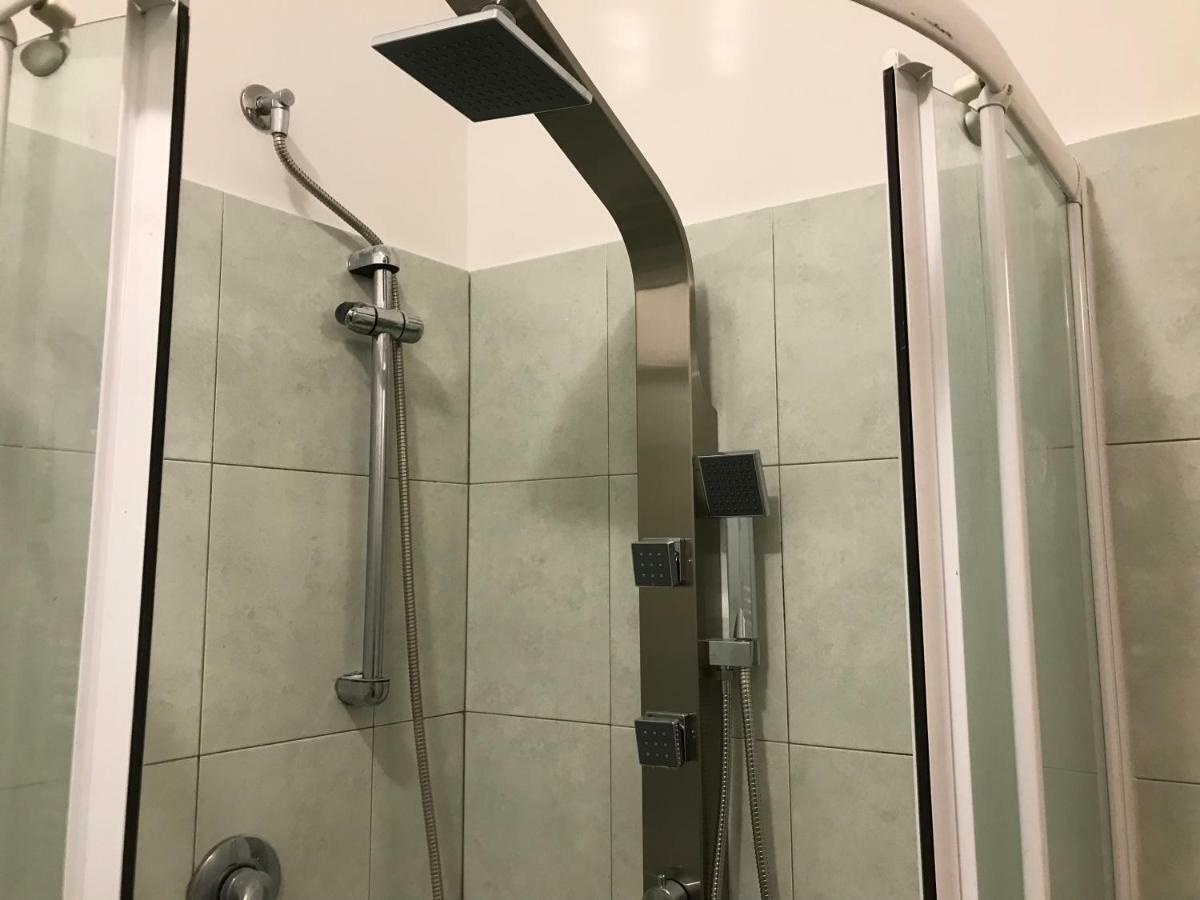 La Quiete In Centro Storico Apartment เจนัว ภายนอก รูปภาพ